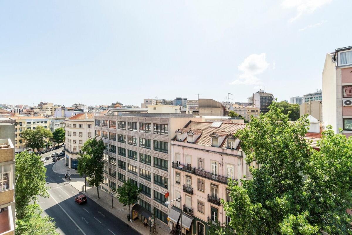 Modern 1 Bedroom With Balcony * Lissabon